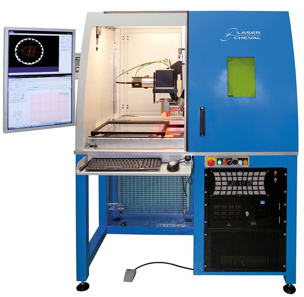 Bild 1: Eine der jüngsten Entwicklungen von Laser Cheval ist eine Laseranlage zur Gravur extrem kleiner Logos. (Bild: Laser Cheval)