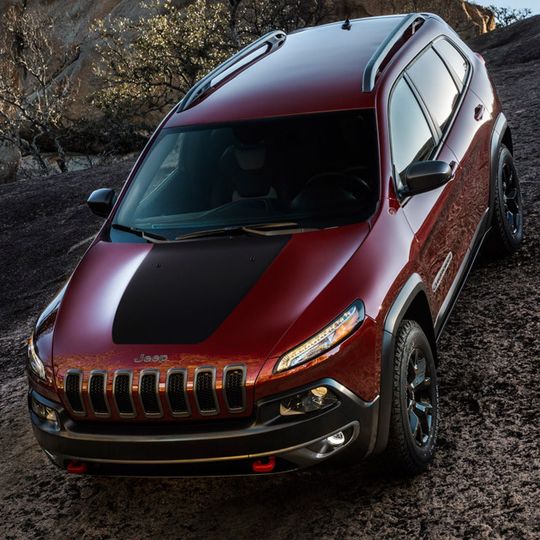 Das Airbag-Steuergerät des Jeep Cherokee bekommt ein Update.(Foto:  Jeep)