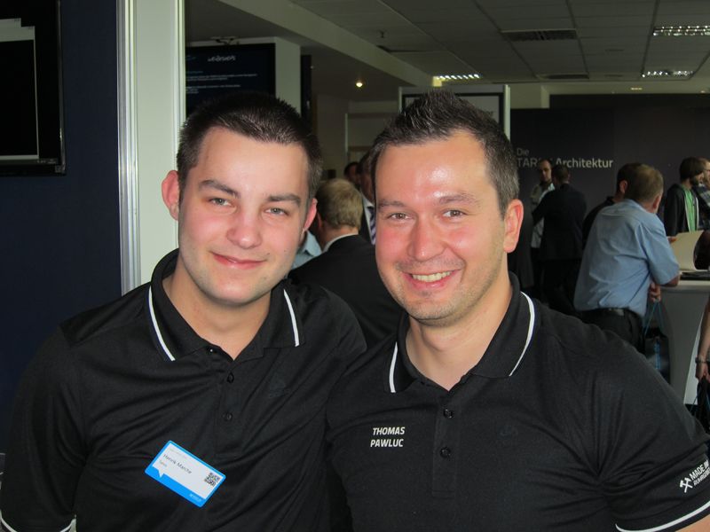 Henrik Marche und Thomas Pawluc, TAROX (r.)  (Bild: IT-BUSINESS)