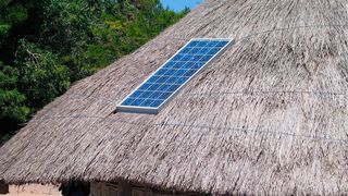 Solarbetriebene, netzunabhängige Kühleinheiten sind eine gute Lösung am Ende der Kühlkette in abgelegenen Dörfern. (Bild: Pixabay)