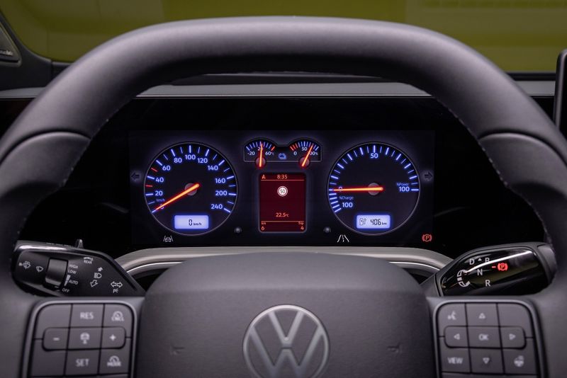 In the VW Tiguan's cockpit, users can select the Golf 4 display style if they wish. (Source: Volkswagen AG)