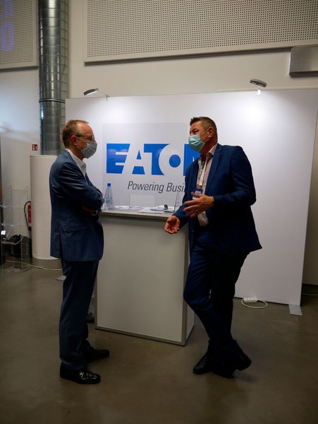 Trotz Maske wurde bei fachspezifischen Fragen kein Blatt vor den Mund genommen. (Vogel IT-Medien GmbH)