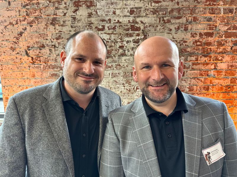 Wer hat die Haare schöner? Frank oder Tom? (Bild: Vogel IT-Medien)