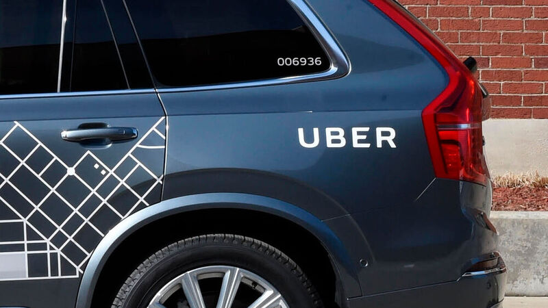 Uber möchte zukünftig nicht nur Passagiere, sondern auch Alkohol von A nach B transportieren. 