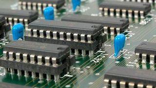 Die Elektromärkte haben 2016 insgesamt nur um ein Prozent auf 1.818 Milliarden Euro zugelegt. In diesem und im kommenden Jahr rechnet der ZVEI mit jeweils drei Prozent Zuwachs. (Gemeinfrei)