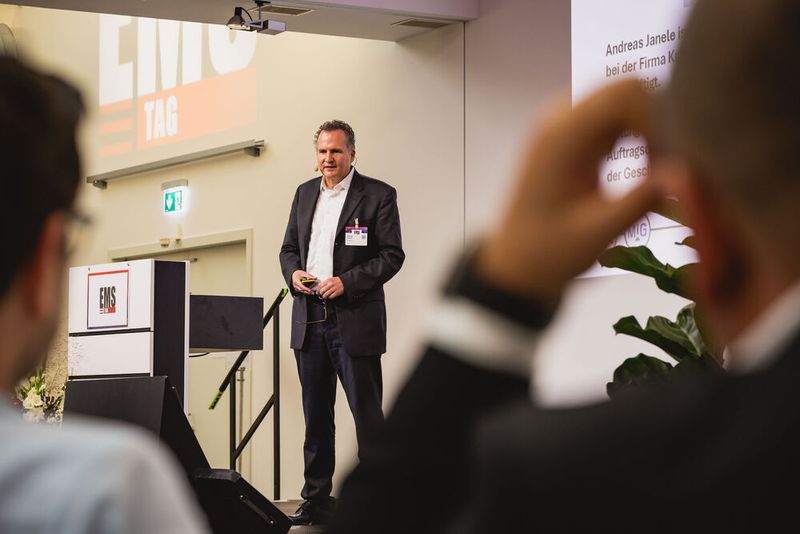 Impressionen vom 24. Würzburger EMS-Tag: Im Mittelpunkt standen aktuelle Branchenthemen, praxisnahe Impulse und insbesondere der persönliche Austausch innerhalb der EMS-Community. (Bild: Stefan Bausewein)