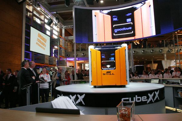 Der Knüller auf der Cemat 2011: Cube XX, ein Konzeptfahrzeug von Still, das mehrere Funktionen in sich vereint. (Archiv: Vogel Business Media)