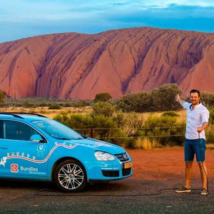 Magischer Ort: Wiebe Wakker am Uluru im Herzen Australiens.(Bild:  Wakker)