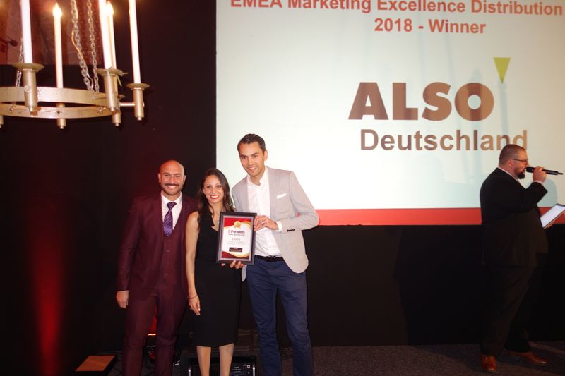 Lukas Achermann, ALSO, übernimmt den Preis in der Kategorie 