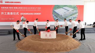 Spatenstich für das zweite Produktionswerk nebst Logistikzentrum von Helukabel in China. Die Fertigungsstätte entsteht in Changzhou, rund 200 Kilometer westlich von Shanghai. Helukabel wächst, deswegen die Kapazitäsvergrößerung. Produktionsstart ist für 2024 geplant. (Bild: Helukabel)