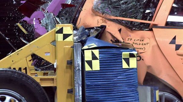 Den Euro-NCAP-Crashtest bestand der Volvo V60 Plug-in-Hybrid als beste Fahrzeug mit Elektromotor (Bild: Volvo)