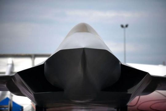 The German-French fighter jet will probably remain just a thought forever. Because German Chancellor Friedrich Merz and his French counterpart Emmanuel Macron have decided that it simply won't work with Airbus and Dassault ...(Image:  Karambasamba)
