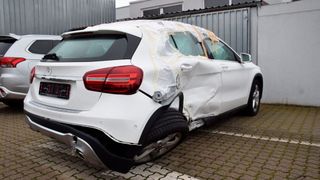 Das operative Geschäft soll auch mit der Beteiligung der drei Versicherer komplett beim Schadenlenker Riparo bleiben. (Bild: Schweitzer)