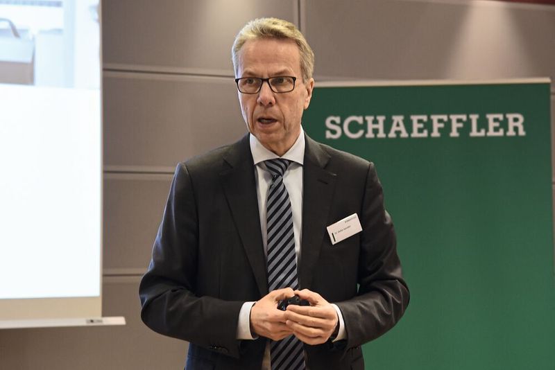 Dr. Stefan Spindler: „Mit der Übernahme ergänzen wir unser noch junges Portfolio für die Aktorik in Robotern und bauen unsere Position als Zulieferer in diesem wichtigen Geschäftsfeld deutlich aus.“ (Stefanie Michel)