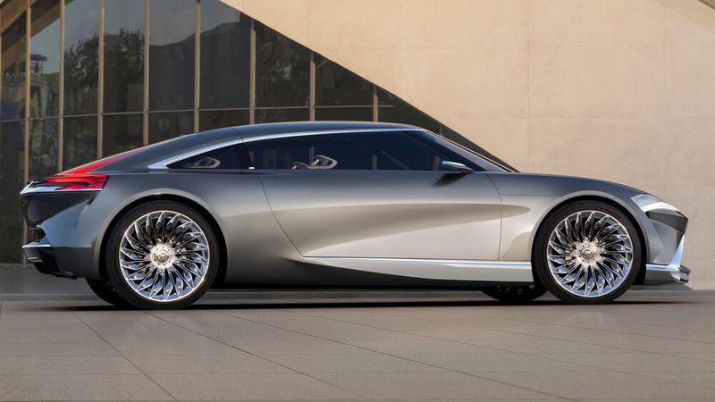 Der Wildcat EV hat einen langen Radstand und eine nach hinten deutlich abfallende Dachkante. (Bild: Buick)