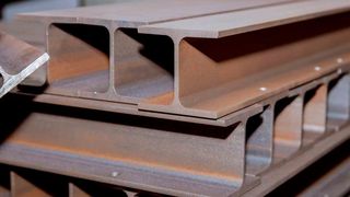 Der deutschen Stahlbranche könnte es besser gehen. Um die Zukunft zu bereden, gibt es heute einen Stahlgipfel bei Bundeskanzler Olaf Scholz ... (Bild: Eisenhans)