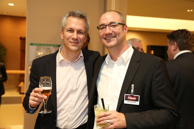 Dr. Peter Schill (l.), LSE, und Alexander Kehl, Vasco (IT-BUSINESS)
