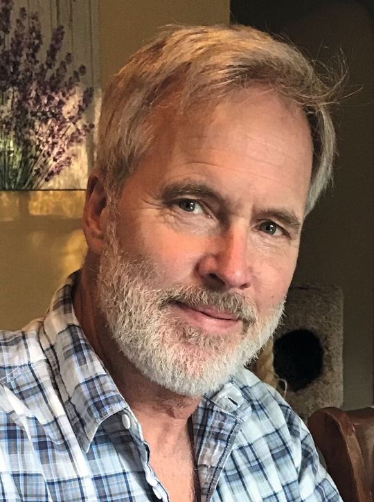 Todd Burkholder is Senior Editor at Siemens DISW.(Image: Siemens DISW)