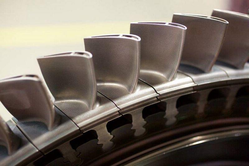 Siemens wurde von der American Society of Mechanical Engineers (ASME) für seine technische Leistung hinsichtlich der ersten erfolgreich im 3D-Druck erstellten und vollständig geprüften Gasturbinenlaufschaufeln ausgezeichnet. (Siemens)