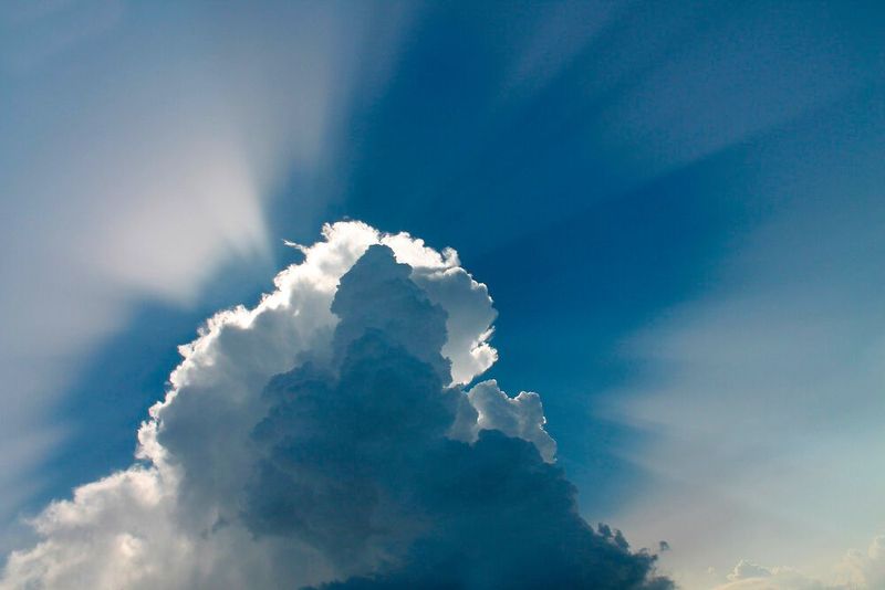 Jumo setzt nun auch auf die Cloud: Eine IoT-Plattform zur Prozessvisualisierung, Datenerfassung und -auswertung sowie -archivierung von Messdaten. Jumo setzt nun auch auf die Cloud: Eine IoT-Plattform zur Prozessvisualisierung, Datenerfassung und -auswertung sowie -archivierung von Messdaten.