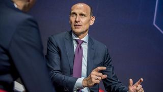 „So wie Volkswagen sich zu einem Tech-Unternehmen wandeln muss, müssen sich auch die Autohäuser an die neue Mobilitätswelt anpassen“, meint Ralf Brandstätter. (Bild: Volkswagen)