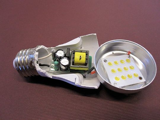 LED-Retrofit: Die Lampenform eignet sich als Ersatz für E27-Fassungen von 5 bis 17 Watt(euroLighting)
