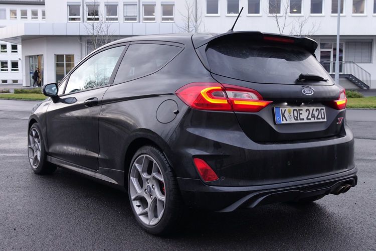 Auch mit seiner Kurvenperformance kann der neue Fiesta ST Eindruck schinden. (Schreiner/»kfz-betrieb«)