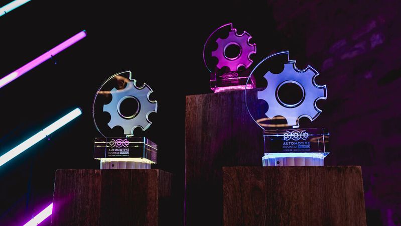 Der Automotive Business Award 2025 honoriert Händler- und Servicebetriebe für die besten Ideen rund um Vertrieb, Service und Digitalisierung im Kfz-Gewerbe.(Bild:  Stefan Bausewein)