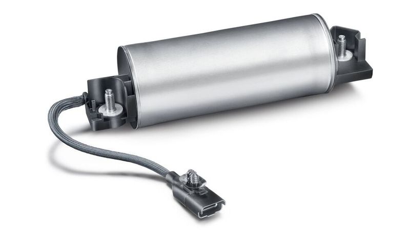 Das Spannungsstabilisierungssystem gleicht Spannungsschwankungen beim Start-Stopp-Vorgang in Micro-Hybriden aus. Die Abbildung zeigt das Energiespeichersystem (ESS).                    (Bild:  Schaeffler)