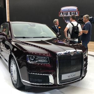 Die neu gegründete russische Autofirma Aurus hat das Luxusmobil Senat entwickelt und geht jetzt an den Start. Präsident Putin hat bereits eines der Fahrzeuge.(Bild:  Wolfgang Gomoll)