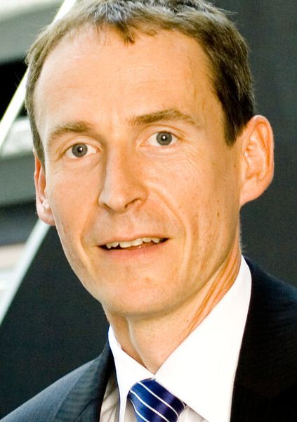 Dr. Uwe Heckert. (Unisys)