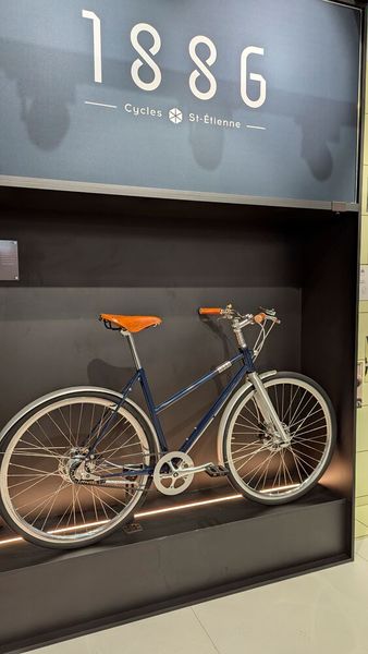 Musste man auf der Eurobike schon suchen: vermeintlich ganz normale Fahrräder. (Bild: Dominsky – VCG)