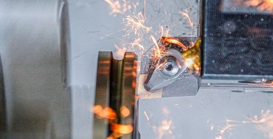 SX6 is a high-toughness silicon nitride ceramic for demanding gray cast iron roughing, including scaled surfaces.(Source:  NKT)