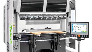 Die neue Abkantpresse Quick-Bend EVO setzt neue Maßstäbe bei Ergonomie, Dynamik und Energieeffizienz. (Bild: Boschert)