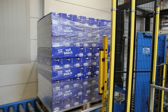 Im Food and Beverage ein relevanter Faktor: Die erweiterte Diagnosefähigkeit der IOLS-Sensoren hat beim Einsatz von Lichtgittern dezidierte Vorteile: eine vorausschauende wie vorbeugende Wartung.(Bild:  Pilz)