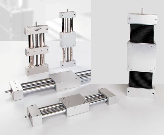 Linearachsen der Baureihe EP(X)-II zum Positionieren mittlerer bis hoher Lasten.(Bild:  RK Rose+Krieger GmbH)