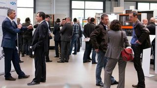 Die Möglichkeit zum Fachaustausch wurde im Kompetenzzentrum von GF Machining Solutions rege genutzt. (Bild: GF Machining Solutions)