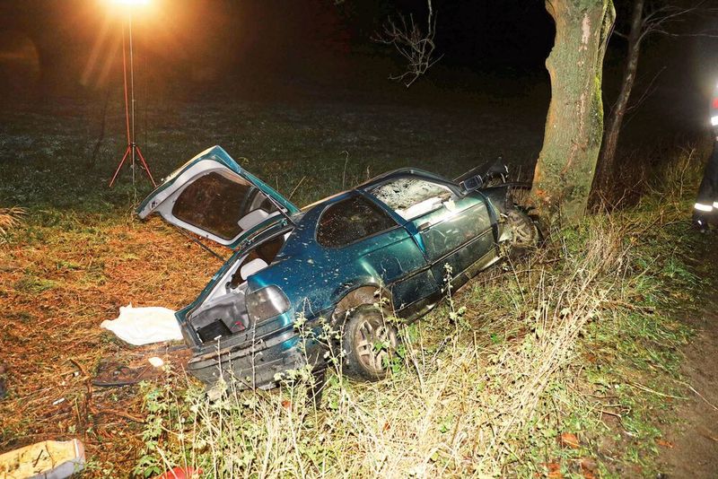 An Verkehrsunfällen sind junge Fahrer besonders häufig beteiligt.
