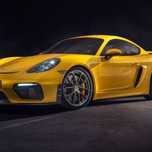(Porsche)
