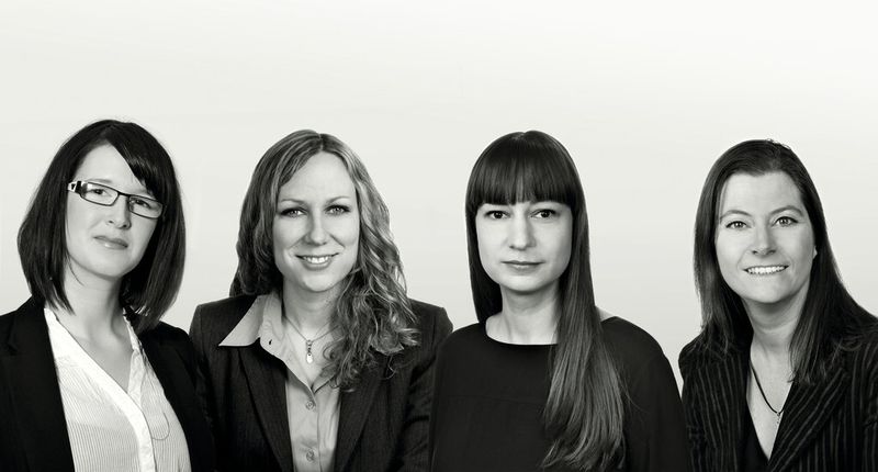 Die Jury des IF Design Awards hat das Swisstom-Projektteam um Ellen Schenk, Kerstin Klauß, Sigrid Ackermann und Petra Prestele (von links nach rechts) von der User Interface Design GmbH ausgezeichnet. (Bild: User Interface Design)