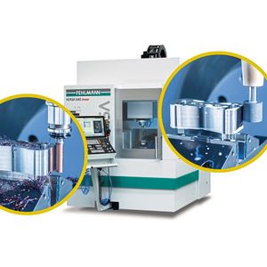 Fräsen, Hartfräsen und Koordinatenschleifen auf einer Maschine vereint: 5-Achs-Hochleistungs-Bearbeitungs­zentrum VERSA 645 linear.   (Bild:  Fehlmann)