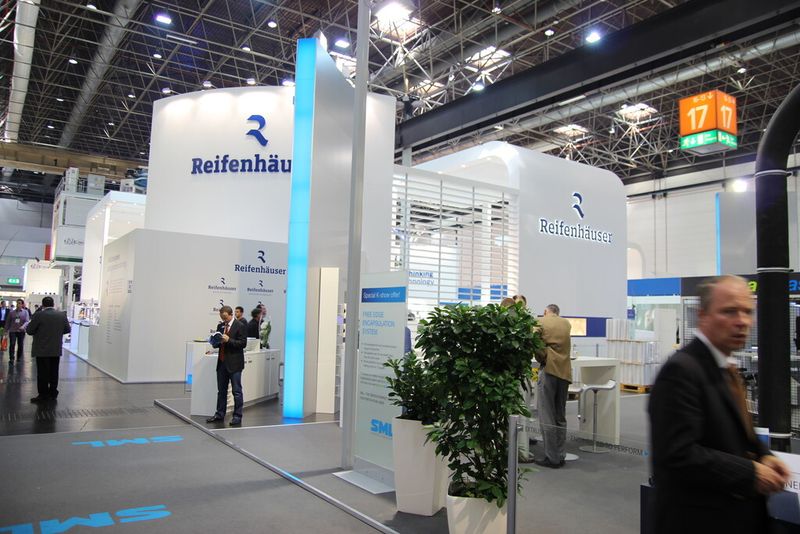 K 2013 Impressionen: Reifenhäuser-Auftritt mit vielen Innovationen (Bild: Königsreuther)