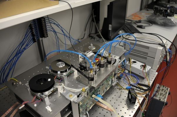 Das Weltrekord-Bandlaufwerk der Züricher IBM-Forscher (IBM Research)