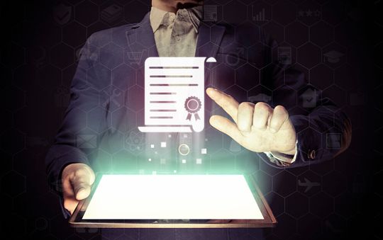 Mit der CSC-Zertifzierung der TÜV IT können sich Hersteller von CIoT-Produkten vorgenommene Sicherheitsmaßnahmen nachweisen lassen.(Bild:  ©svetazi - stock.adobe.com)