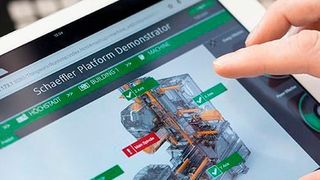 Mit der Maschine 4.0 beschreitet Schaeffler einen durchgängigen Weg in Richtung einer digitalisierten Produktion. Auf seinem Messestand zeigt Schaeffler, wie die erhobenen Daten sowohl lokal als auch in einer Schaeffler-Cloud ausgewertet werden. Die von Schaeffler und DMG Mori entwickelte Auswerte- und Analyse-Plattform verbindet "historische" Maschinendaten und  aktuelle Produktionsparameter und nutzt diese zur Vorhersage zukünftiger Maschinenzustände. (Bild: Schaeffler)