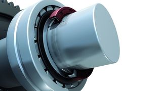 Die Wellenhülse SKF Speedi-Sleeve wird über den verschlissenen Bereich einer Welle in Position geschoben. Das Zerlegen oder Nachschleifen der Welle können so komplett entfallen. (Bild: SKF)