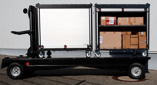 Der „HopOn“ Long ist die Langversion des vollelektrischen Zustellfahrzeugs „HopOn“ Classic von Carit Automotive.(Bild:  Carit Automotive)