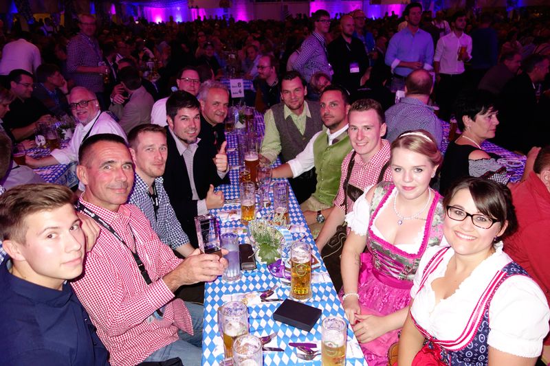 Das Rein-Medical-Team und das Kaspersky-Team sollten sich wohl mit Viren bestens auskennen! (Bild: IT-BUSINESS)