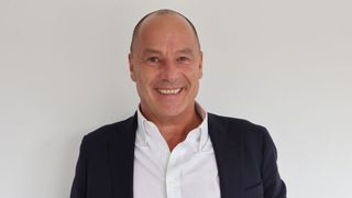 Robert Frank von DigiCert skizziert in seinem Beitrag, warum die digitale Vertrauensinfrastruktur aus DNS und Public Key Infrastructure jetzt auf ein neues Fundament gestellt werden muss, und warum die nötigen Arbeiten sowohl organisatorisch dieselben Teams betreffen als auch in dieselbe Zeit fallen. (Bild: DigiCert)