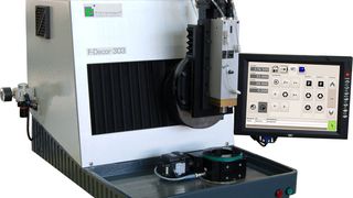Machine F-Decor 303 pour décoration par traitement de surface (Image: Förenbach AG)